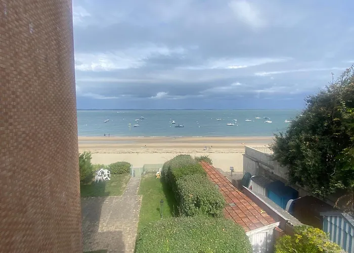 A Avec Vue Mer, Acces Direct Et Parking Securise - Fr-1-374-217